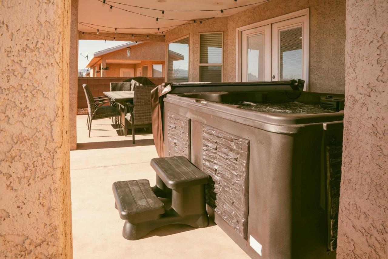 Modern Page Retreat With View, 9 Mi To Wahweap Beach Villa Buitenkant foto